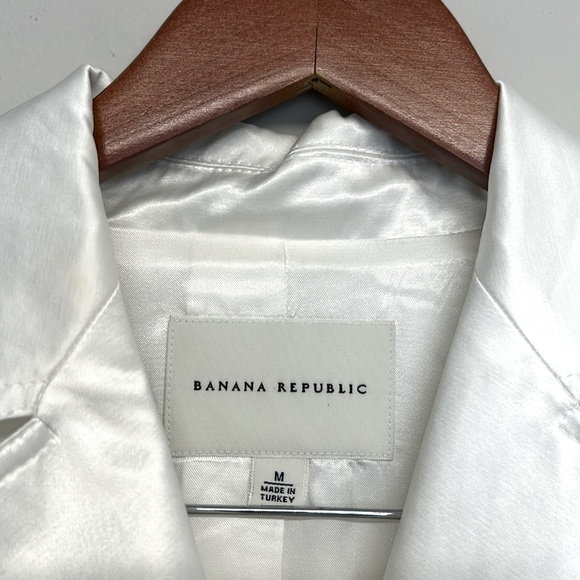 Women’s, Banana Republic Trench, Medium, White - Picture 4 of 8